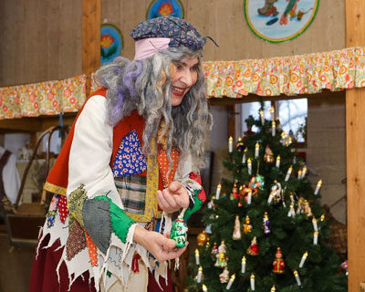 Как Баба-яга Новый год встречала да на бал попала